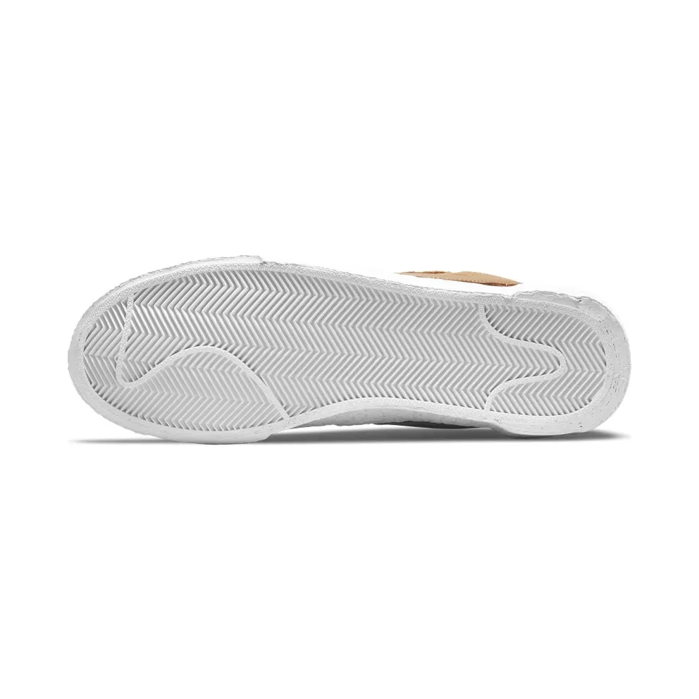Nike x sacai Blazer Low British Tan (2021) – “Brtitish Tan / White / University Red” (DD1877-200)