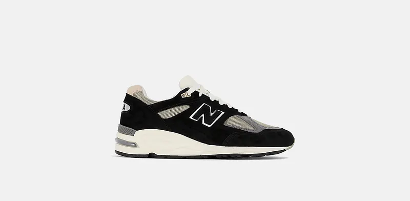 New Balance 990 v2 “Teddy Santis – Black” (M990TE2)