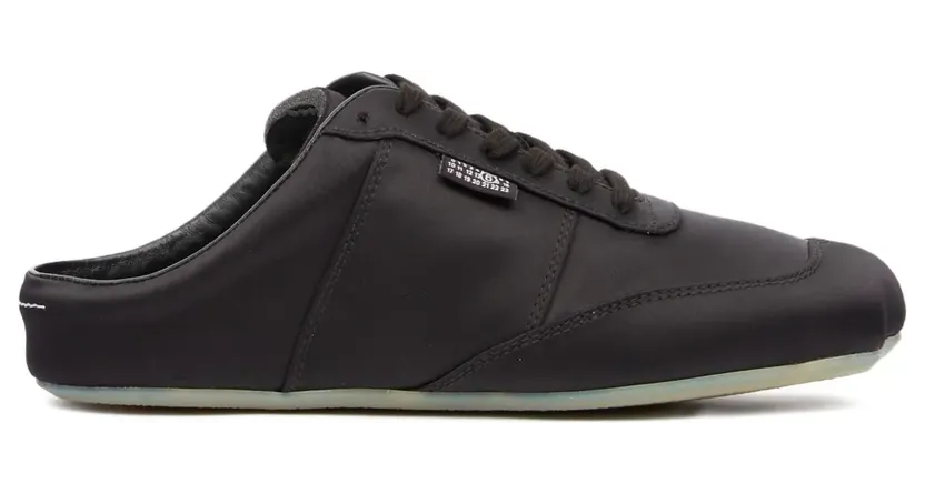 MM6 Maison Margiela Factory Sneakers aus Satin – Schwarz (S59WS0246P7559)