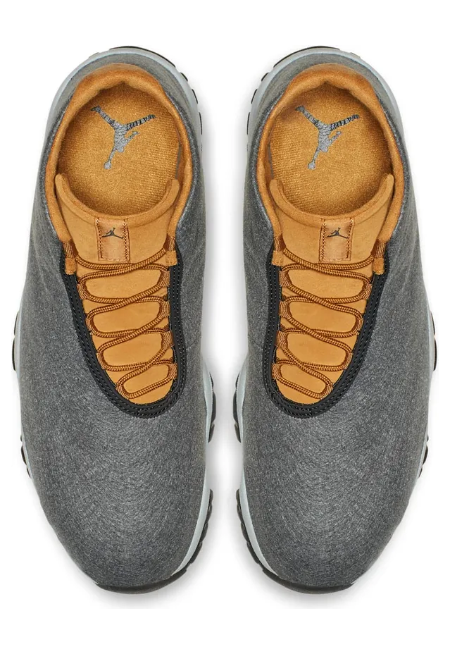 jordan-future AV7008-001