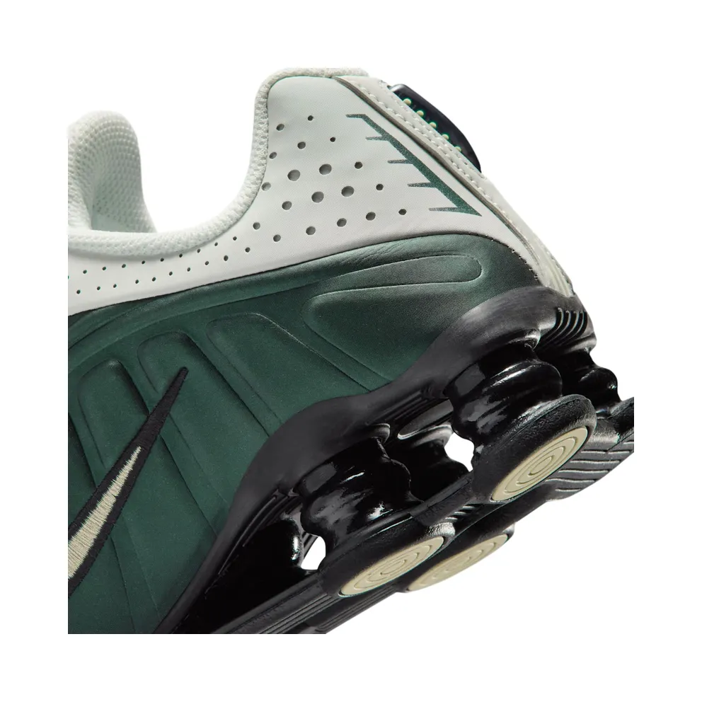 Nike Shox R4 GS ‘Black Spruce’