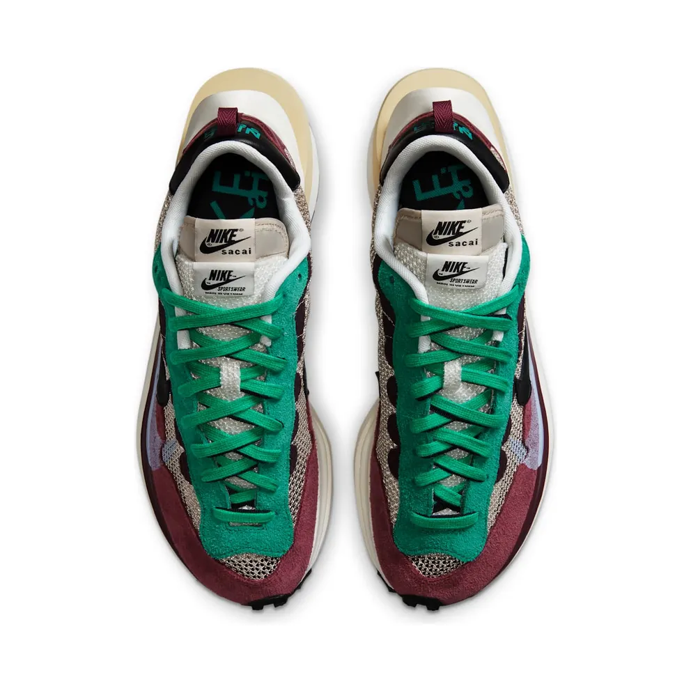 Nike Vaporwaffle sacai Villain Red Neptune Green String/Black-Villain Red-Neptune Green (DD3035-200)