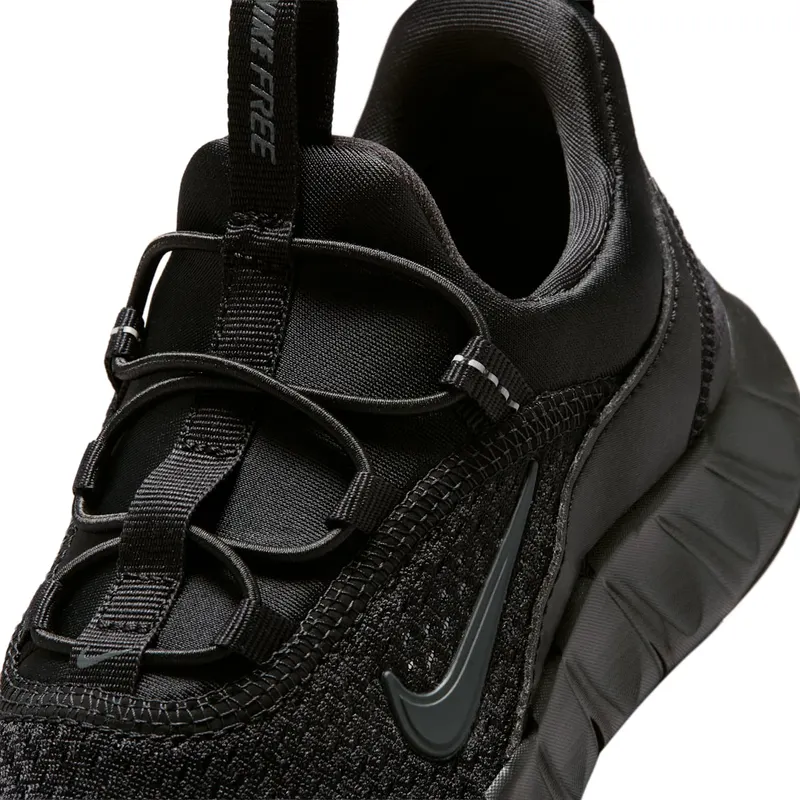 nike-free IQ5811-003