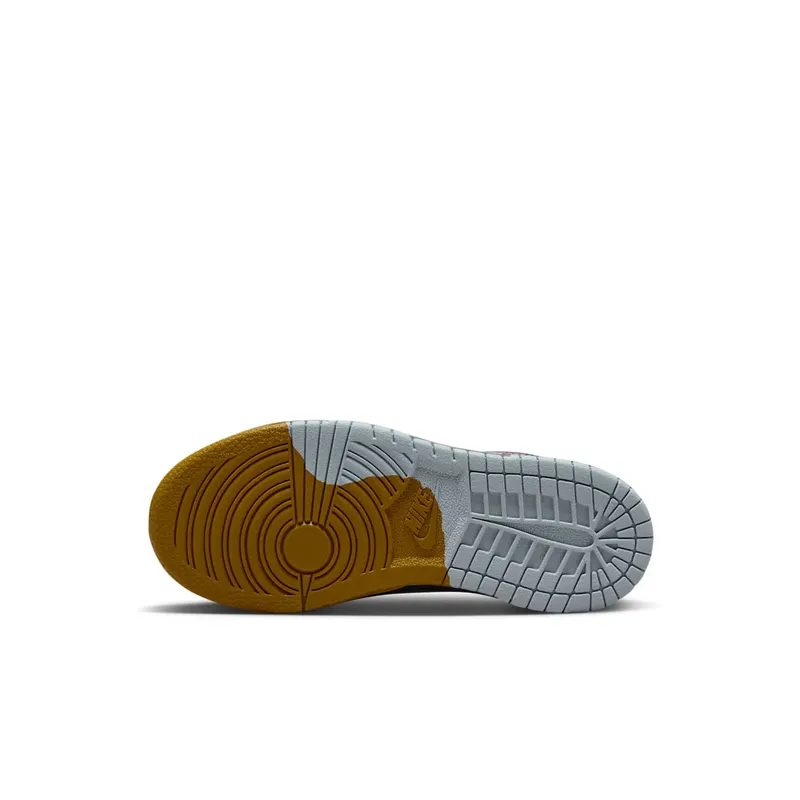 Nike Dunk Low SE “Dance” (FJ2687-100)
