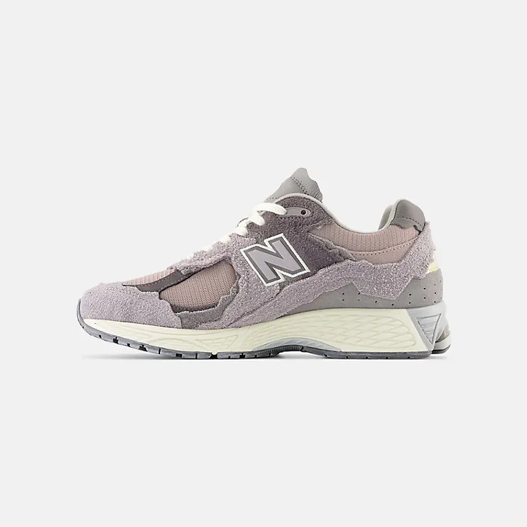 new-balance-2002r M2002RDY