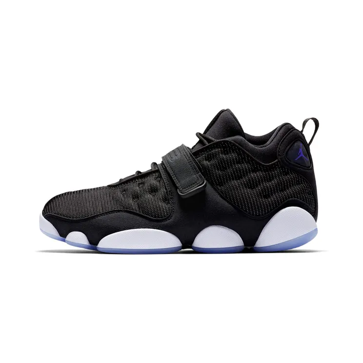 Jordan Black Cat “Black / White / Dark Concord” (AR0772-001)