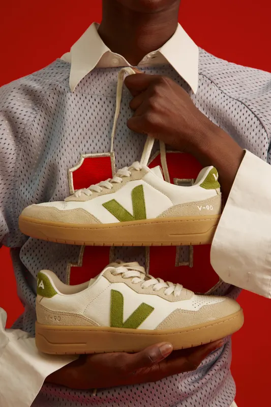 Veja V-90 Green / White (VD2020916A)
