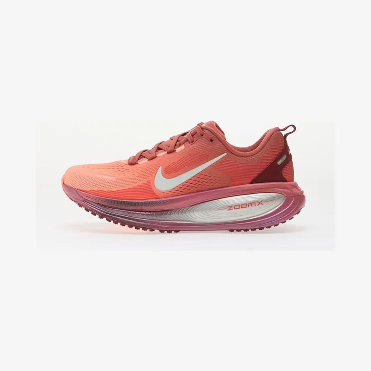 Nike Vomero 18 SE Light Redwood Bright Crimson