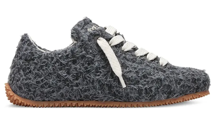 Axel Arigato Strukturierte “Black” (F3182002)