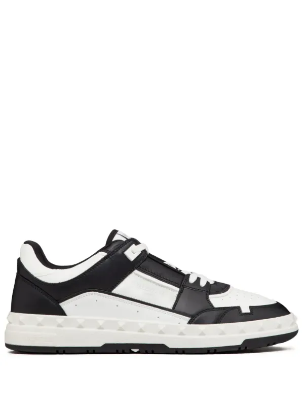 Valentino Garavani Freedots low-top sneakers van kalfsleer – Black (YS0H43RDG)