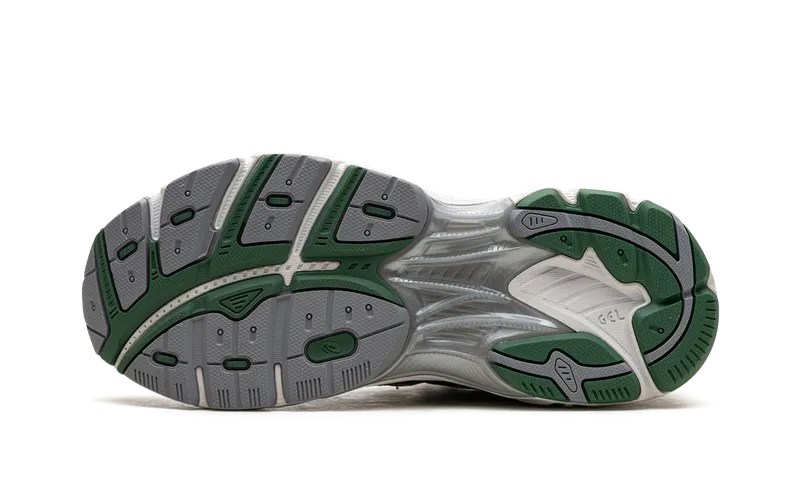 Asics GT-2160 “White/Shamrock Green”: de stille koopjestip (4)