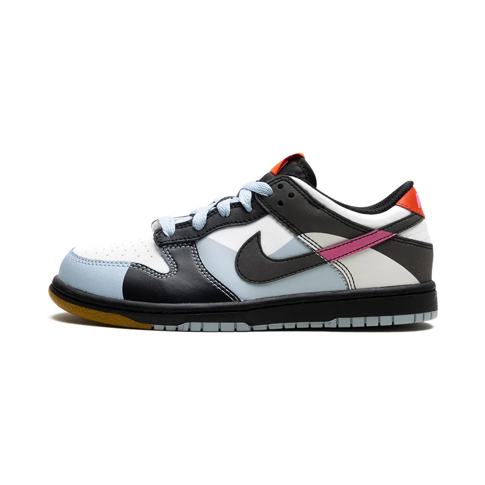 Nike Dunk Low SE “Dance” (FJ2687-100)