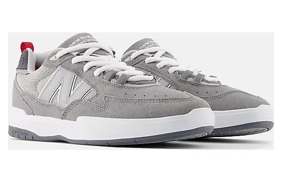 new-balance-sneaker NM808GDY