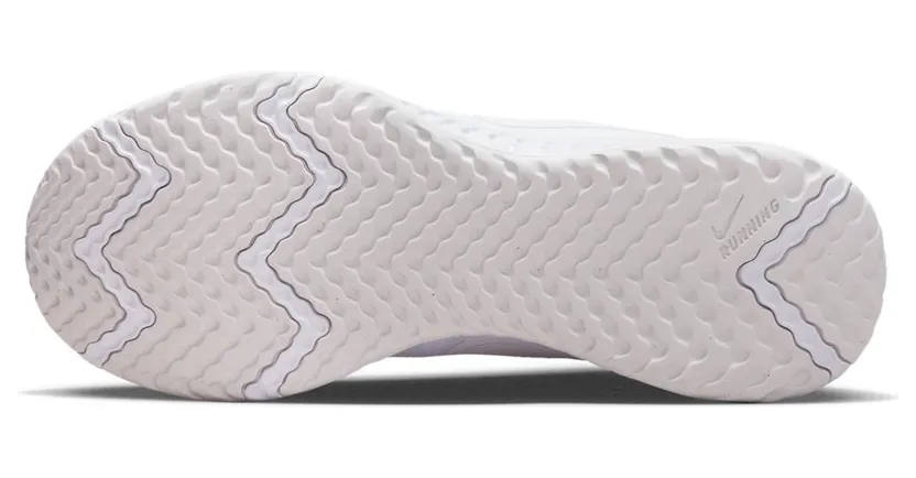 nike-revolution BQ3204-103