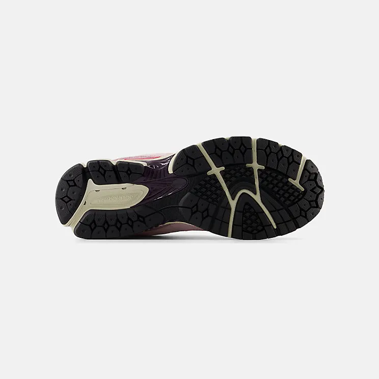 new-balance-2002r U2002RTB