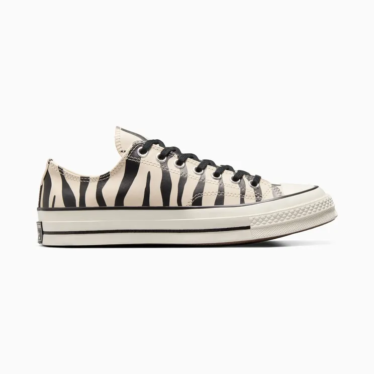 Converse Chuck 70 Glow-In-The-Dark Zebra Print Light Dune/Black/Egret (A13438C)