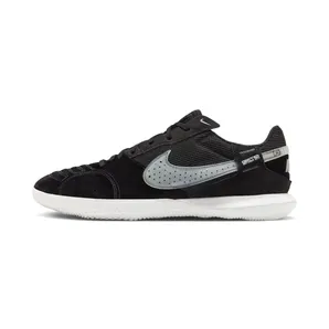 Nike Streetgato “Black / Off-Noir / Summit White” (DC8466-010)