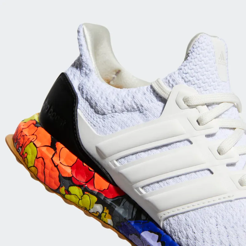 Adidas Ultraboost DNA 5 Core White / Core White / Light Purple (GX3028)