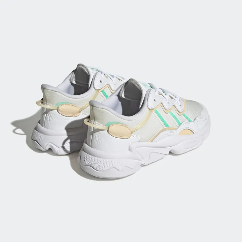 Adidas OZWEEGO Cloud White / Pulse Mint / Sand Strata (GW4650)