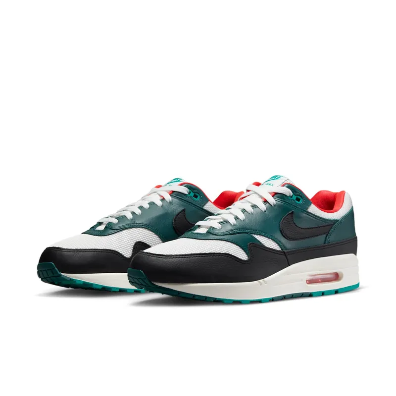 Nike Air Max 1 “LeBron James x Liverpool” (FB8914-100)