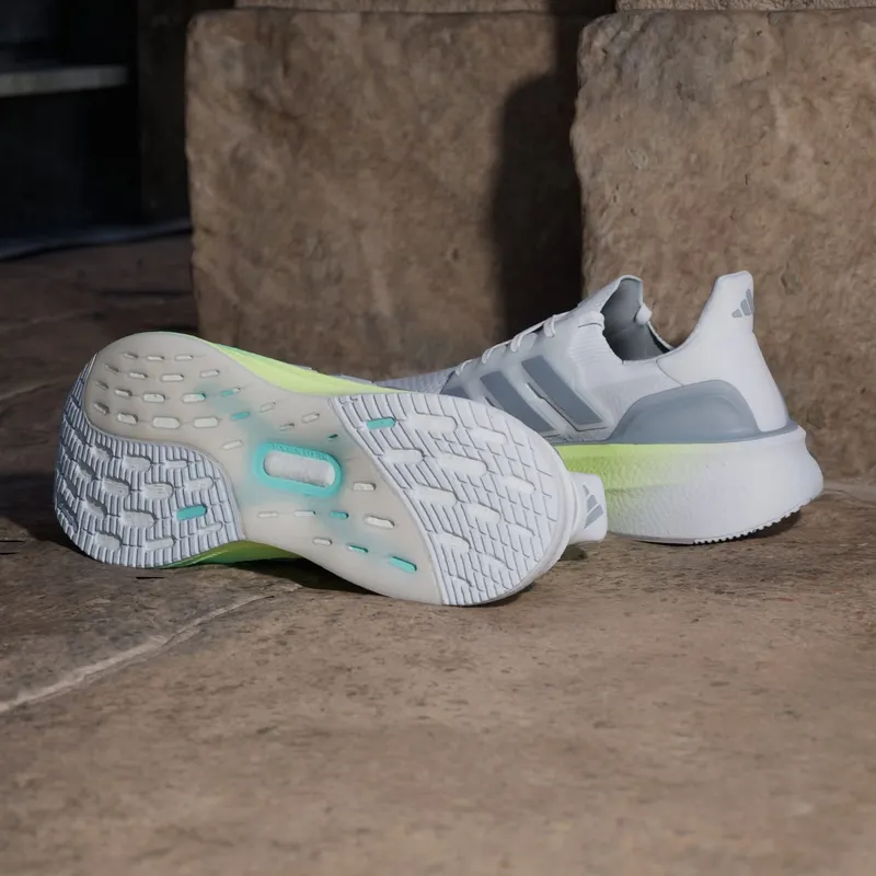 Adidas Ultraboost 5 Cloud White / Halo Silver / Flash Aqua (KJ3584)