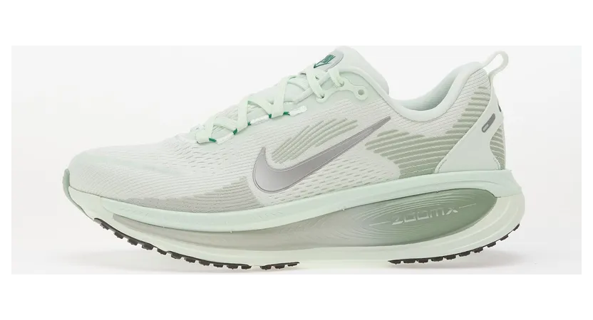 Nike Vomero 18 Barely Green Steam Light Silver