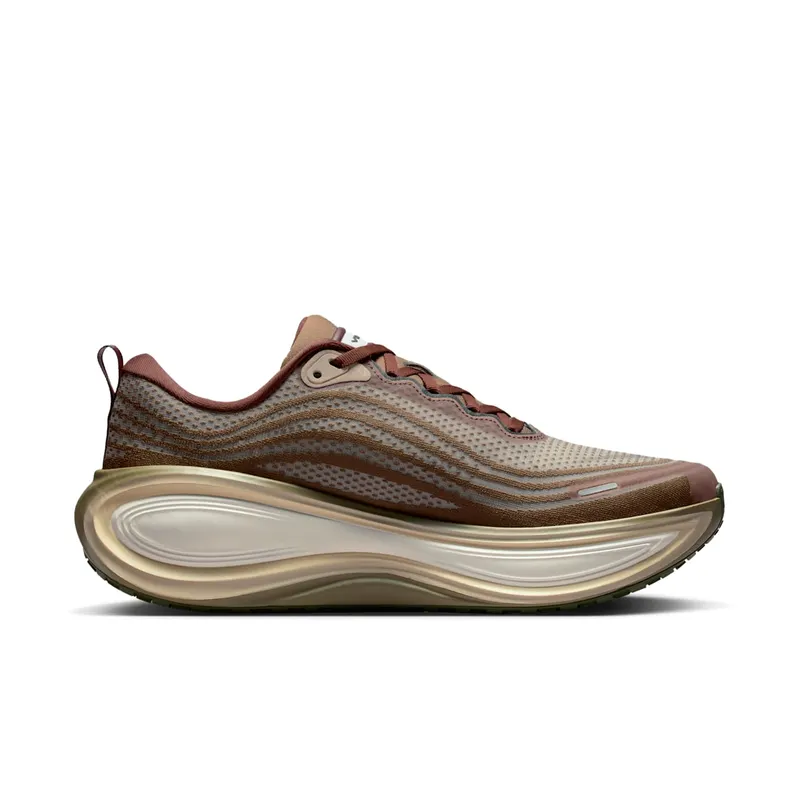 Nike Vomero Plus “Off Noir Pecan Phantom” (IO4482-001)