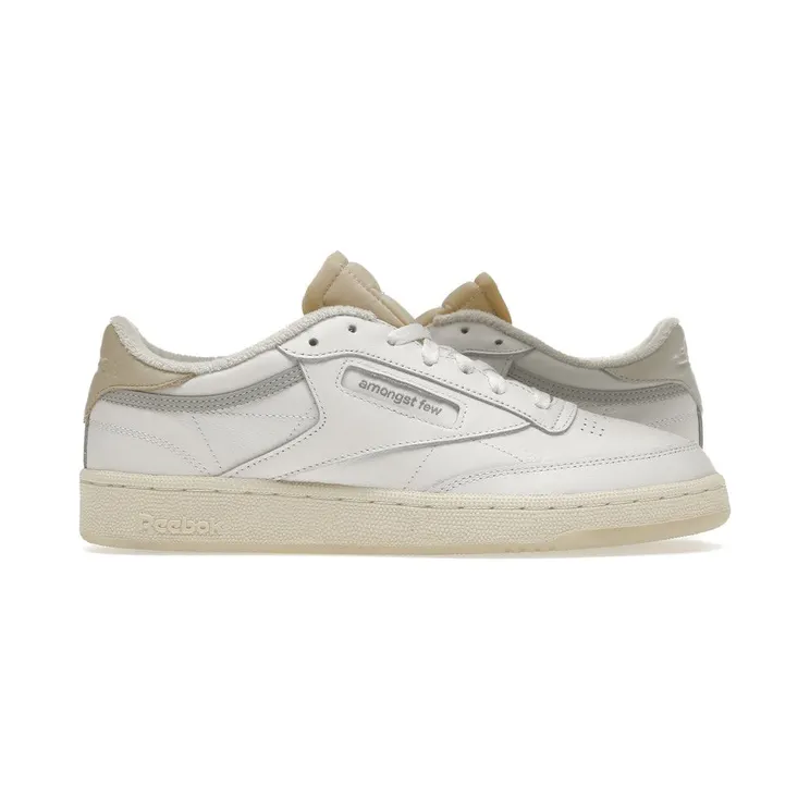 Reebok Club C 85 amongst few Magic Carpet (GY8938)