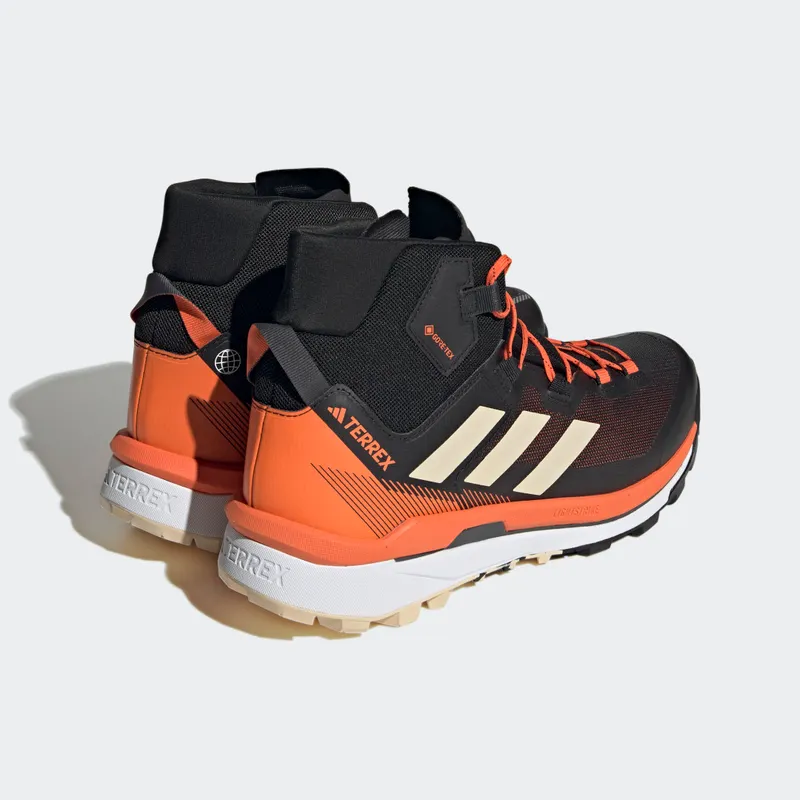 adidas Terrex Skychaser Tech GORE-TEX Hikingschoenen Core Black / Sand Strata / Impact Orange (GV9034)