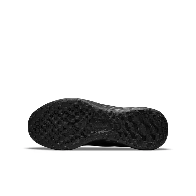 Nike Revolution 6 Older Kids’ Road Running Black 50% Sustainable Materials (DD1096-001)