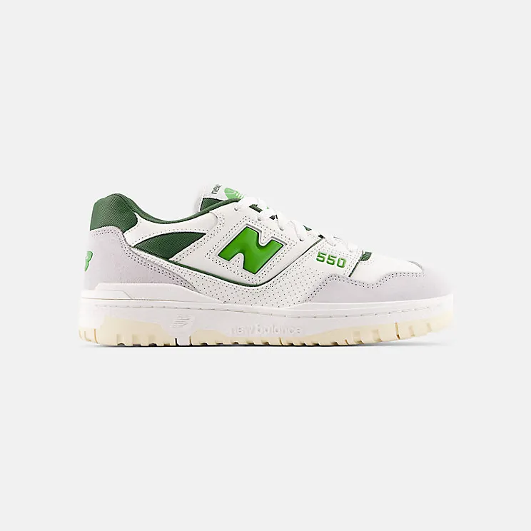 NEW BALANCE 550 “Sea Salt / Alpine Green” (BB550EGR)