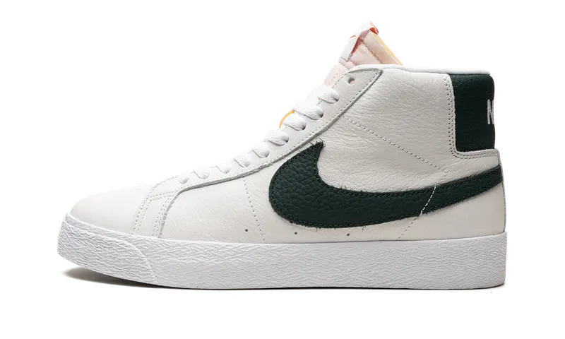 Nike SB Zoom Blazer Mid ISO “White Pro Green” (DR9092-100)