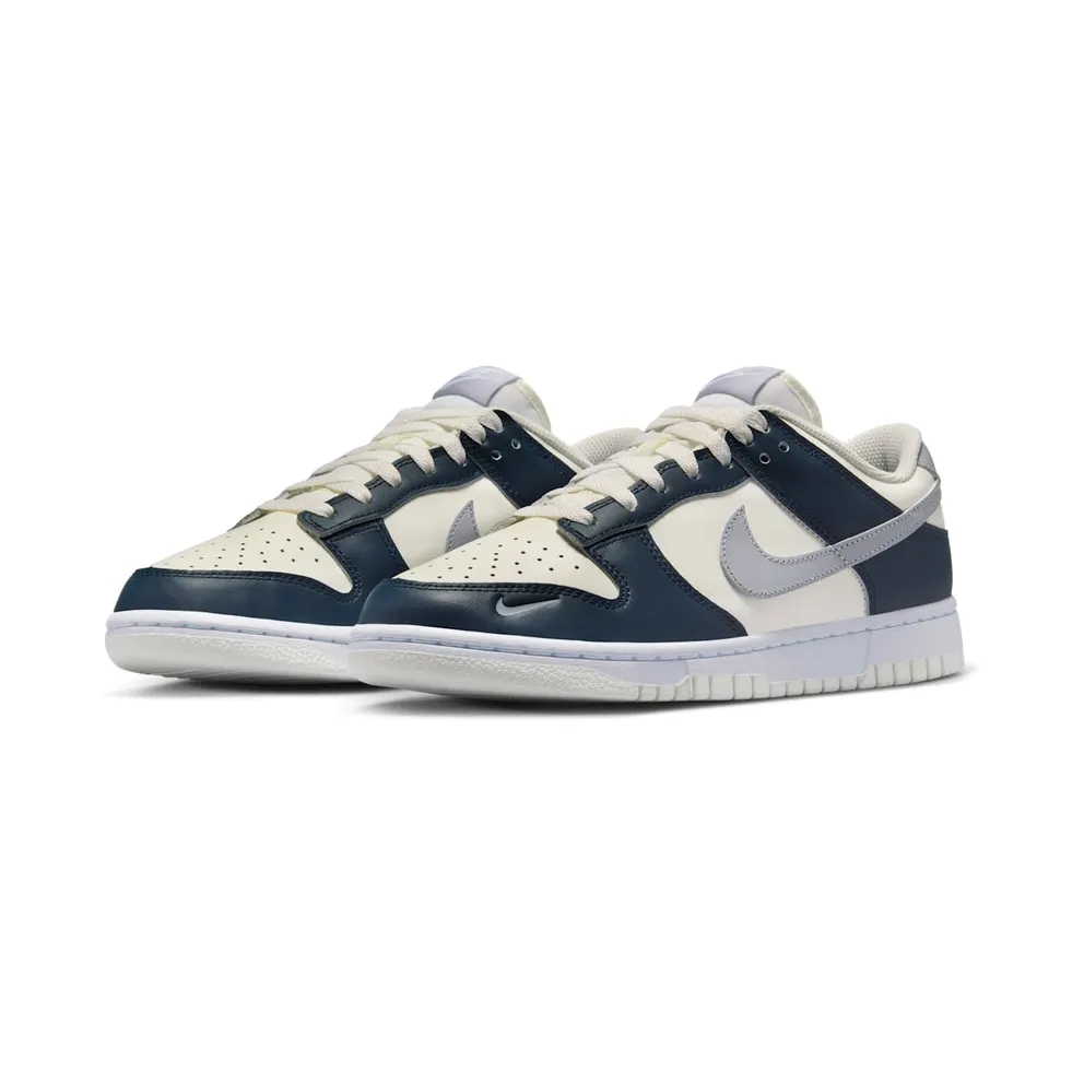Nike Dunk Low “Armoury Navy” (HV2390-100)