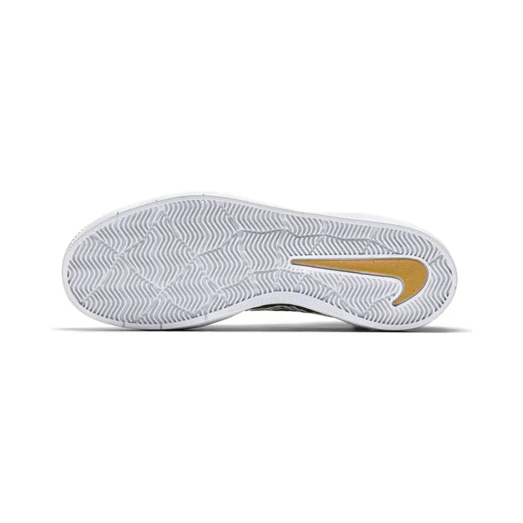 nike-sneaker 819673-381