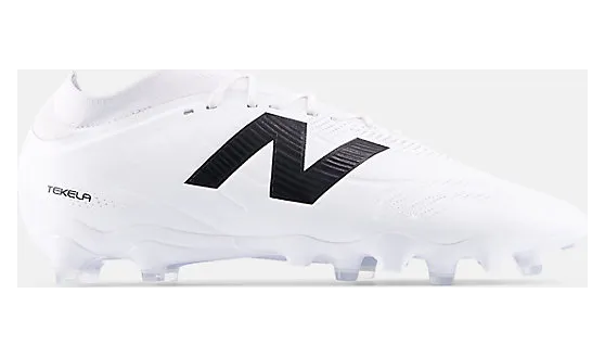 New Balance Tekela Team Low Laced FG V5 White Black Silver (ST3FWG5)