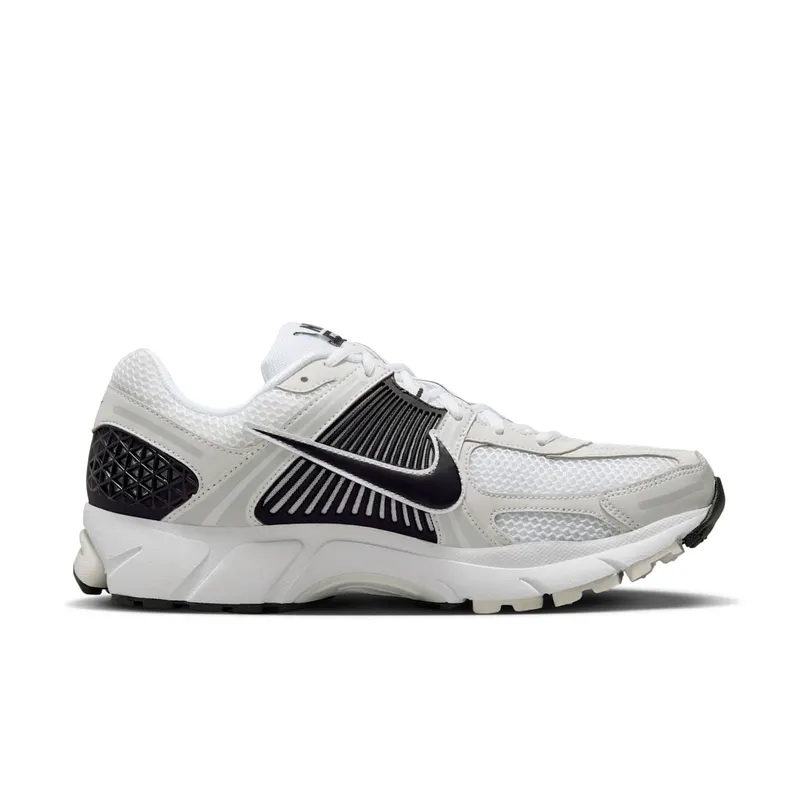Nike Zoom Vomero 5 “White / Black” (FB9149-101)