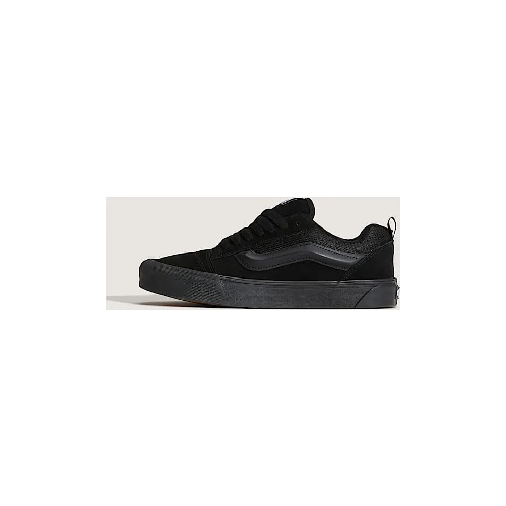 Vans Knu Skool “Triple Black” (VN0009QCBKA)