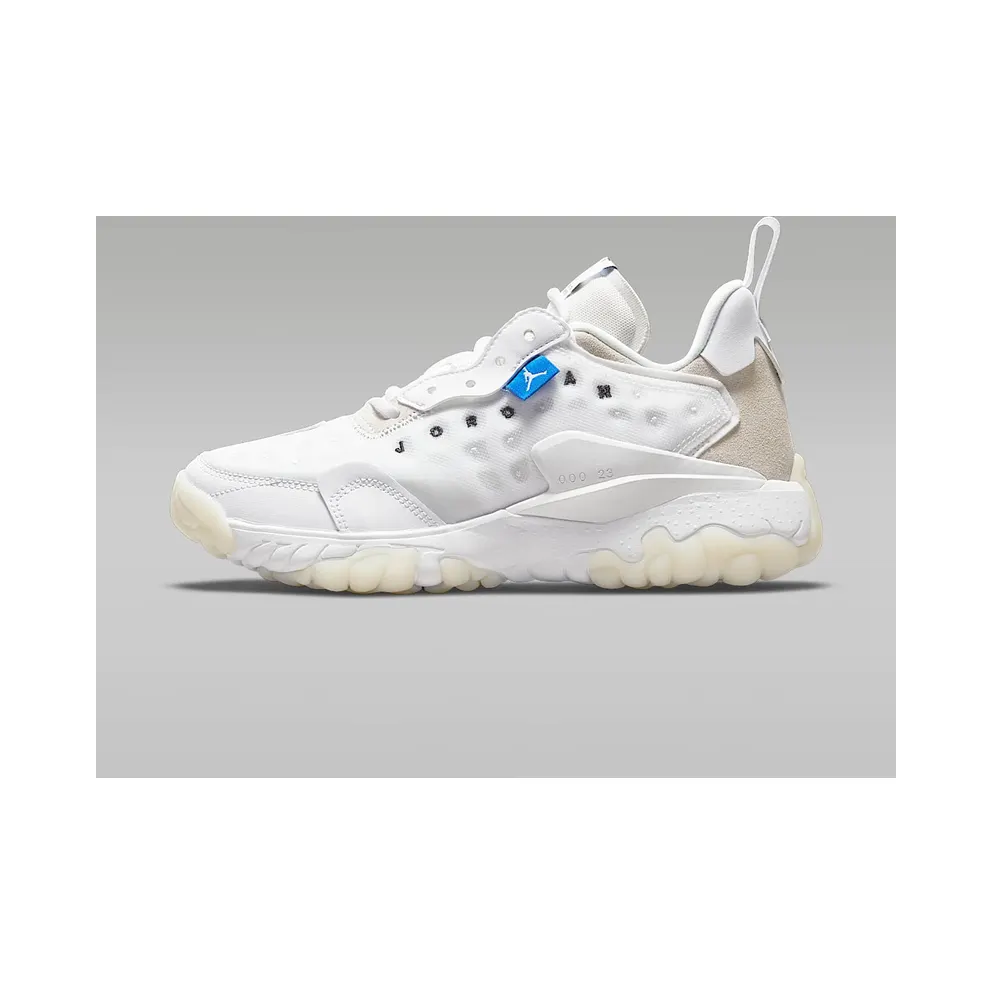 Jordan Delta 2 Women's Shoe White (CW0913-102)