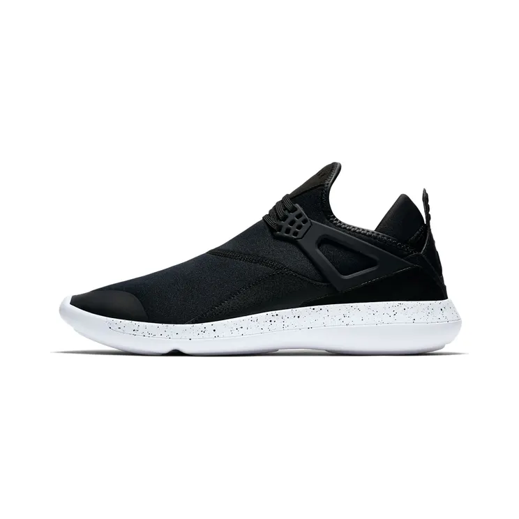 Jordan Fly 89 “Black / White” (940267-010)