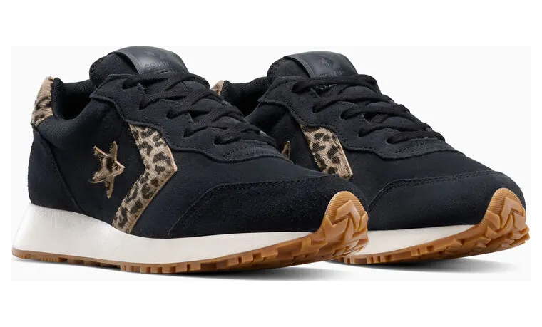 converse-sneaker A18933C