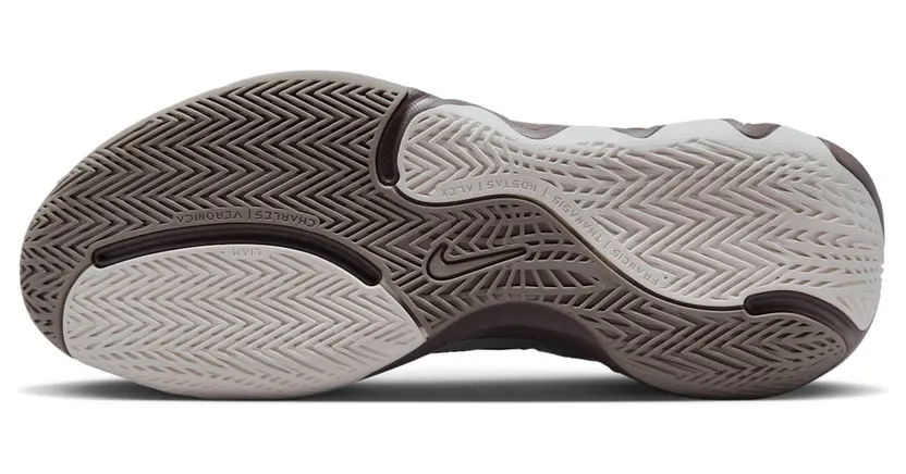 nike-giannis-immortality DM0825-003