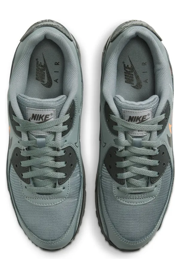 nike-air-max FN7810-001