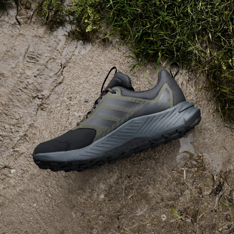 Adidas Terrex Tracefinder 2 CLIMAPROOF Trailrunningschoenen Olive Strata / Core Black / Semi Impact Orange (JR7768)