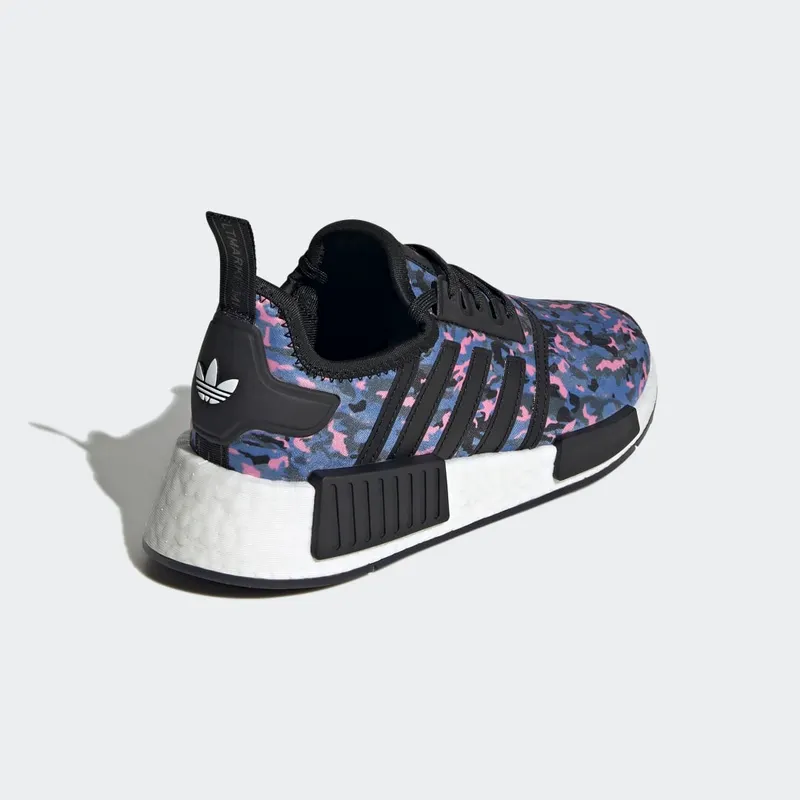 Adidas NMD_R1 Core Black / Cloud White / Core Black (HQ6183)