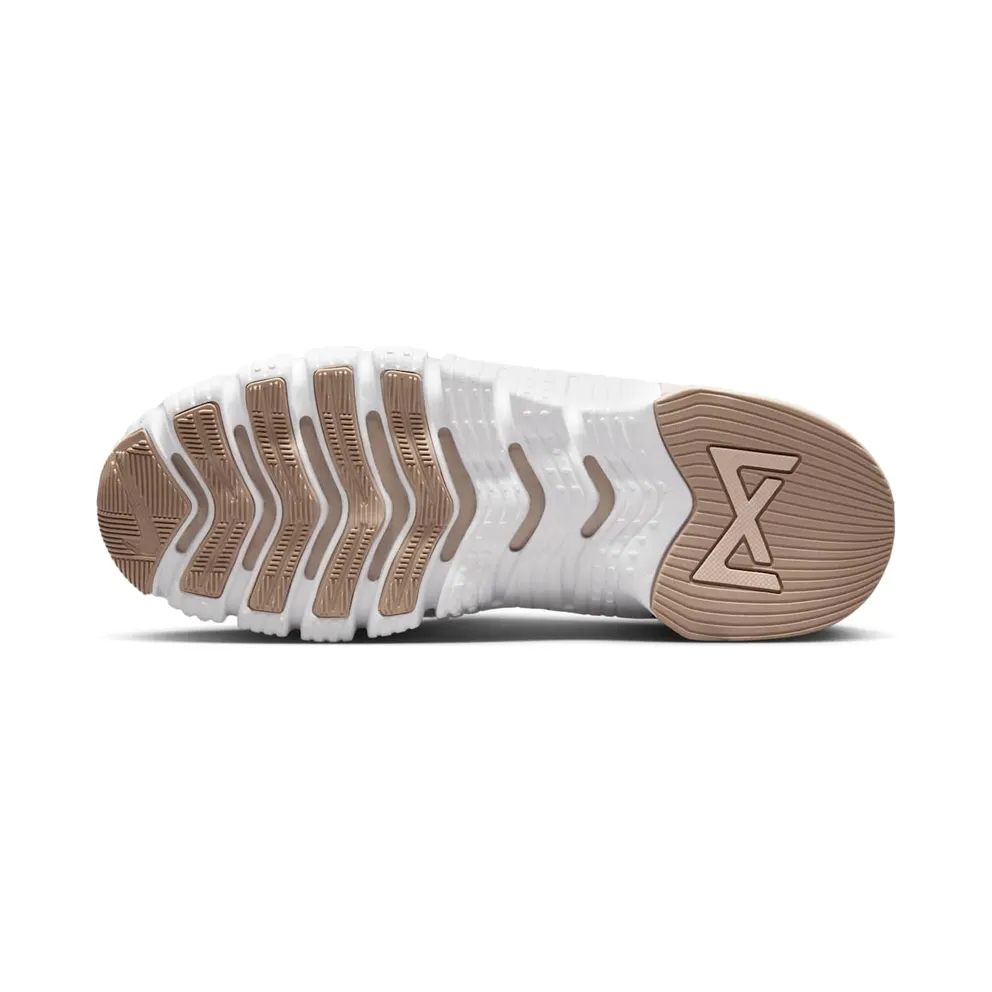 Nike Free Metcon 5 “Pink Oxford” (DV3950-600)