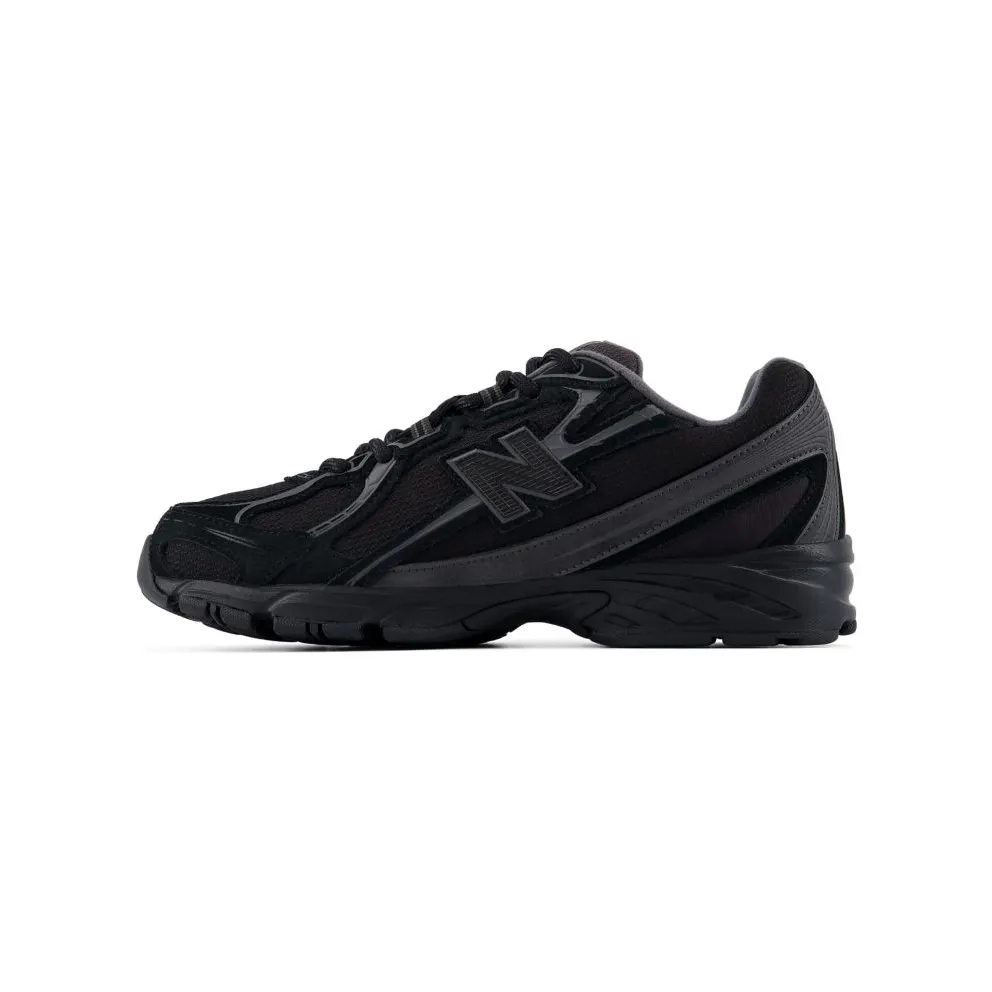 New Balance 740 Black