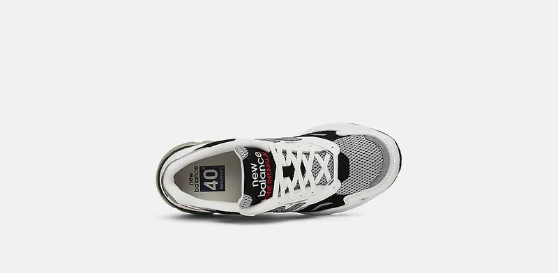 New Balance 920 MiUK 40th Anniversary White Grey Red (M920UKF)