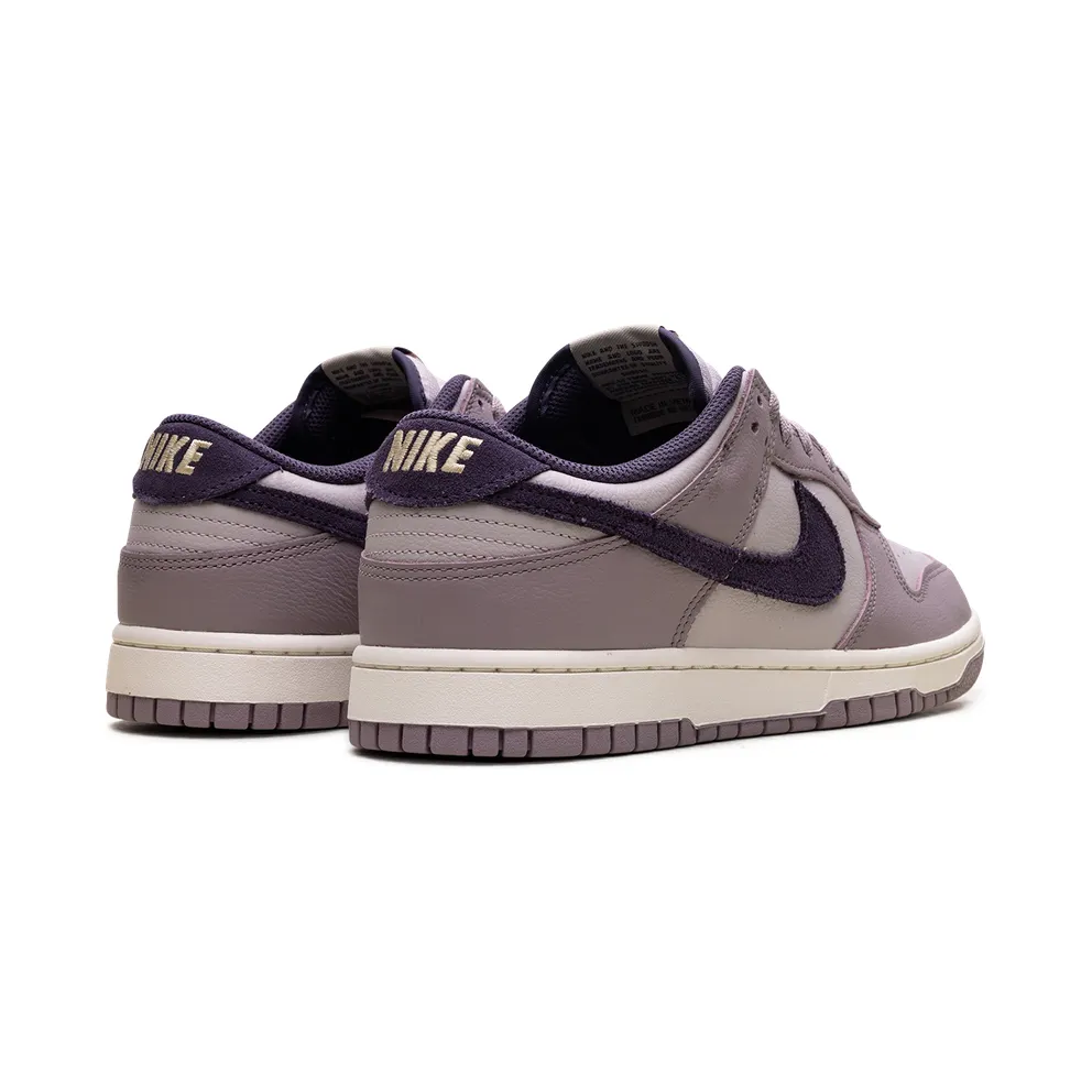 Nike Dunk Low SE “Light Violet Ore” (HQ3642-202)