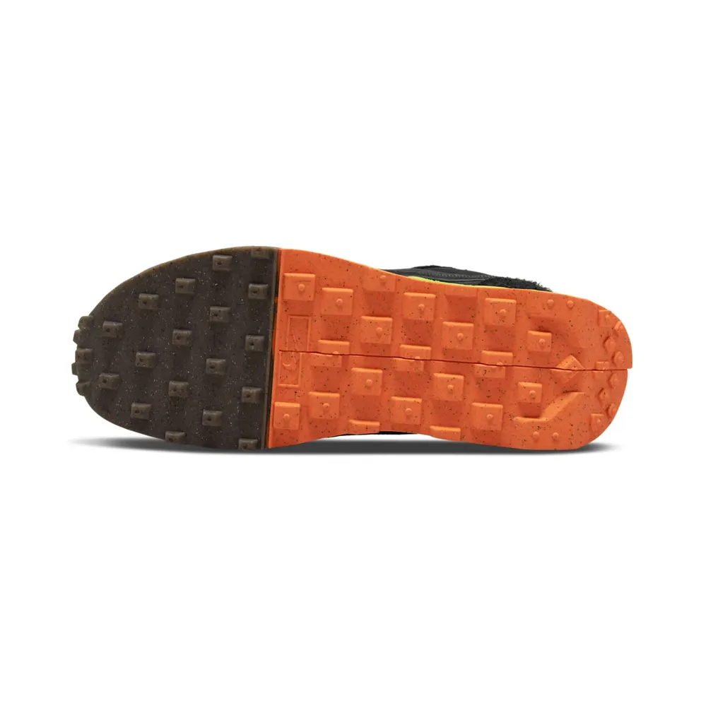 Nike FONTANKA WAFFLE “Black Volt” (DC3579-001)