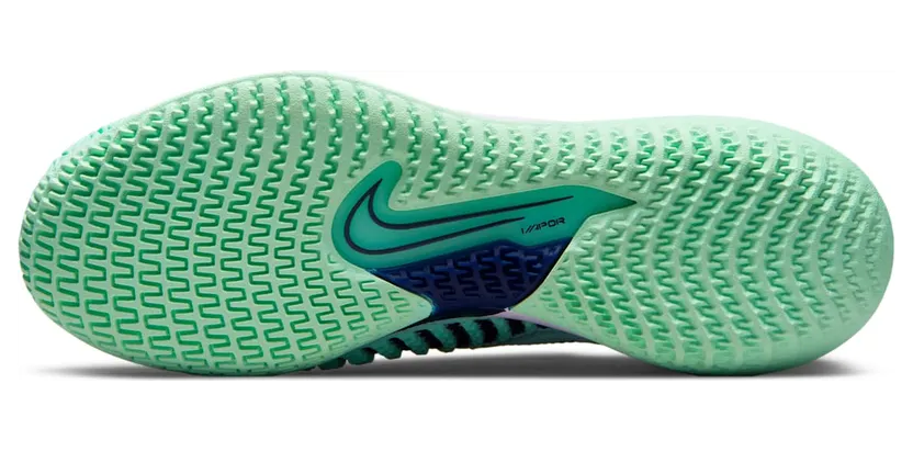 nikecourt CV0742-410